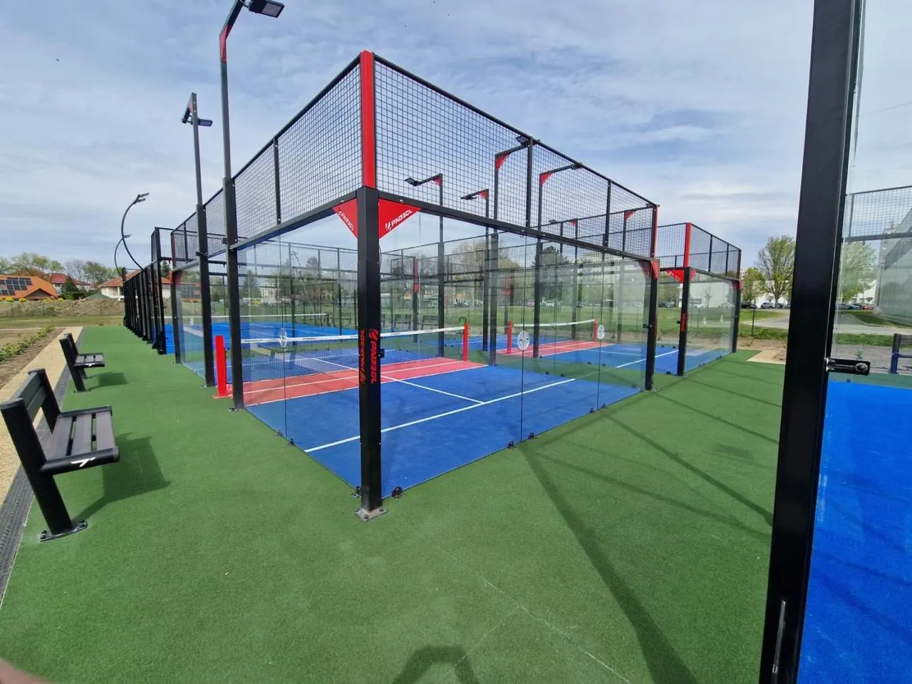 Cancha oficial de Padbol al aire libre