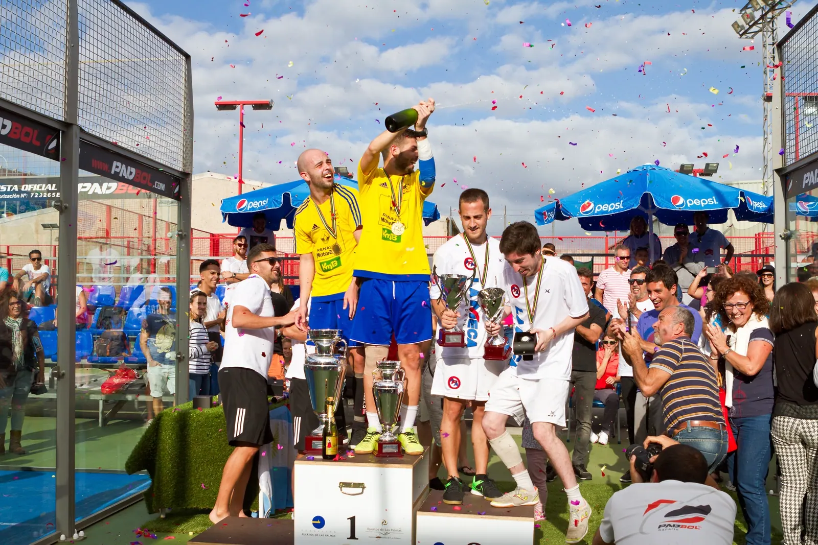 Celebración en el podio de Canarias