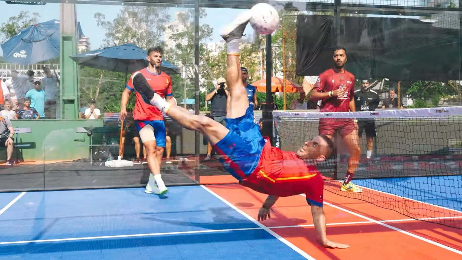Remate de Padbol en competencia